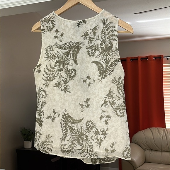 Rafaella Women’s V-neck Sleeveless Pullover Blouse Top Size 8 - Picture 2 of 4